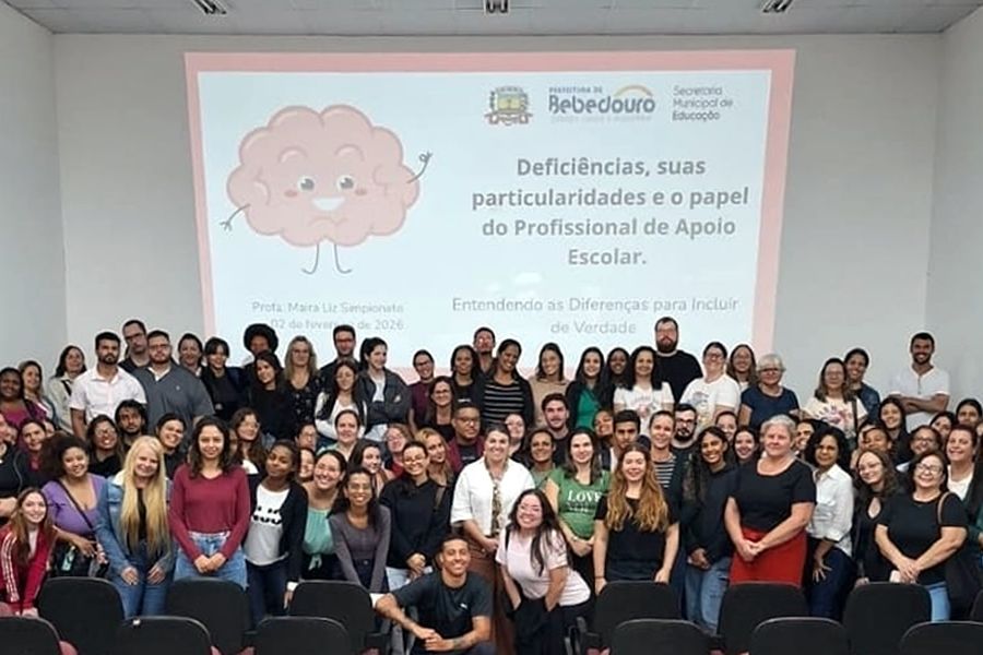 Secretaria Municipal de Educação reforça inclusão com reunião de acolhimento aos profissionais de apoio escolar